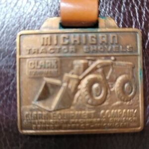 Vinrage Watch Fob Michigan Tractor Shovels (RC8)